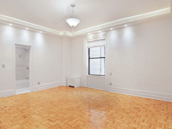 2nd image of 853 7th Ave APT 11F