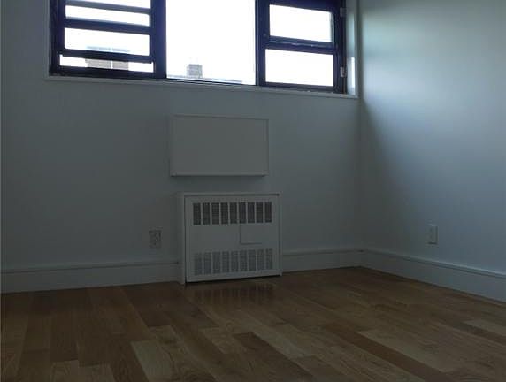 5th image of 114 E 122nd St APT 5C