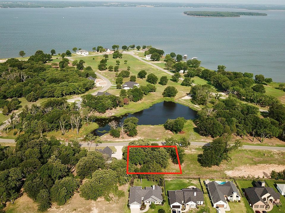 1st image of 711 Clubview Dr