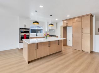 8453 S Windmill Dr, West Jordan, UT 84081