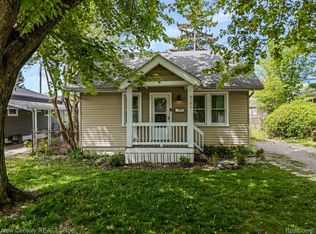 3101 Robina Ave, Berkley, MI 48072