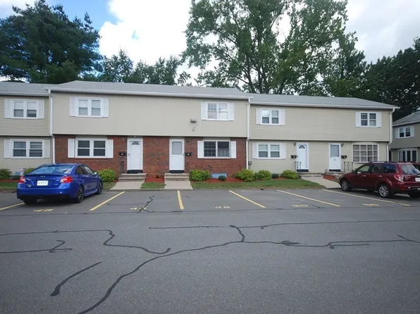 48 Yorktown Ct, Chicopee, MA 01020