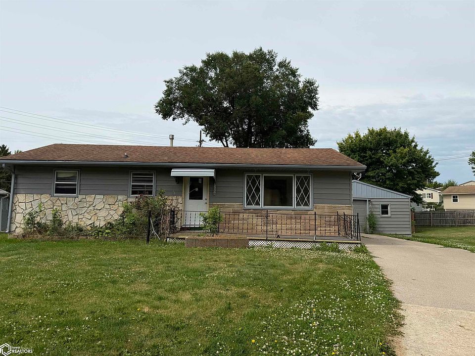 1st image of 2009 Ridgeway Dr