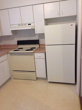 4th image of 1124 W Michigan Ave APT 25