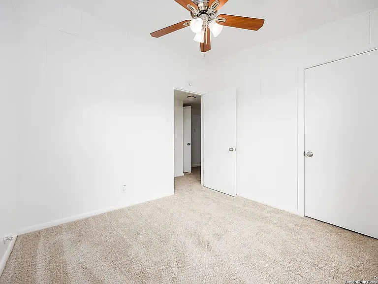 170 Olga St — Photo 3