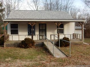450 Josephine Ave, Tovey, IL 62570