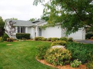650 Koehnen Dr, Chaska, MN 55318