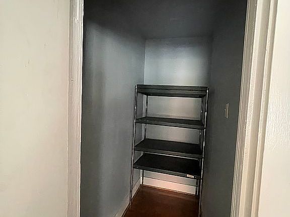 4th image of 119 E Brawley Ave #7