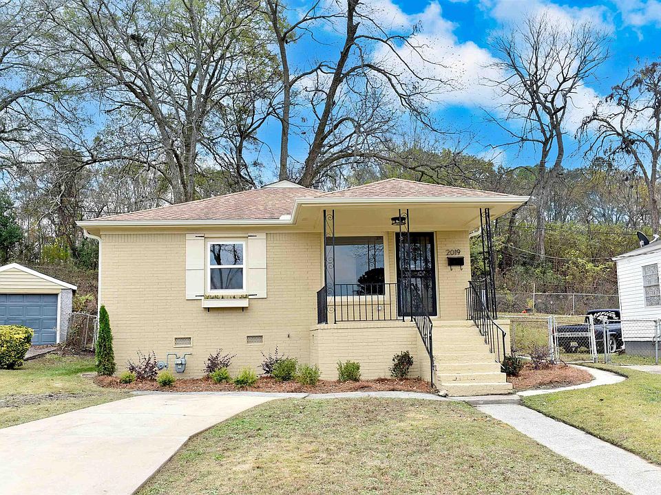 1st image of 2019 Hollins Dr