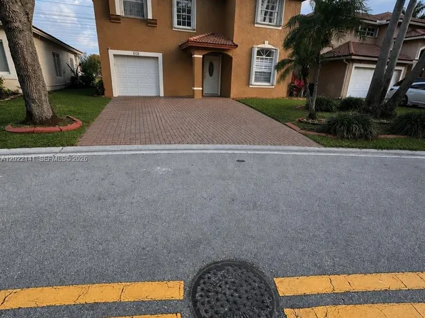 6188 NW 40th St, Coral Springs, FL 33067