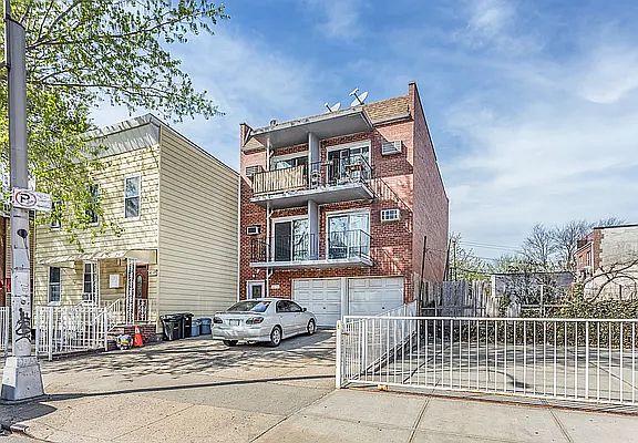 3rd image of 42-11 Astoria Blvd N #1-5