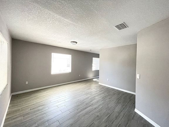 3rd image of 4912 23rd St W Unit B