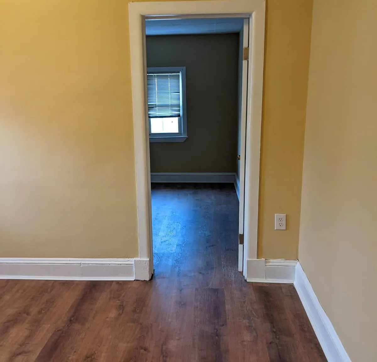 2 bed, 1200 sqft, $1,850 — Photo 4