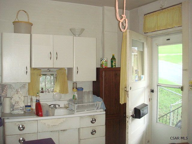 2nd image of 514 Wheat St