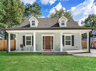 221 Surgi Dr, Mandeville, LA 70448