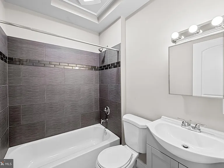 3339 Elmora Ave — Photo 15