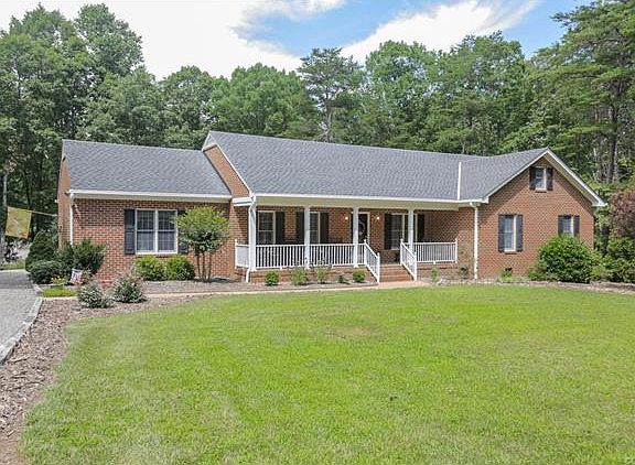 2nd image of 19192 White Oak Trl
