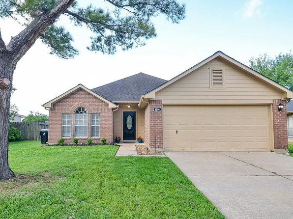 1614 Village Court Dr, Rosenberg, TX 77471