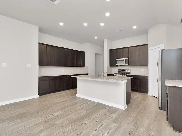 2627 Border Cove Cir — Photo 6