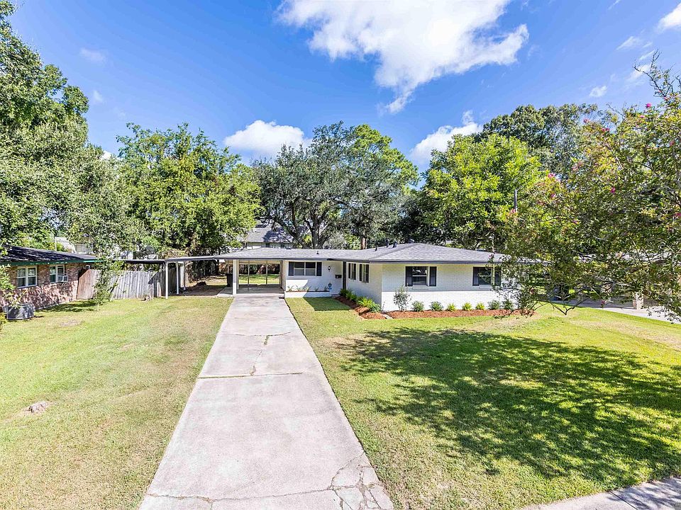 1st image of 8013 Brandon Dr