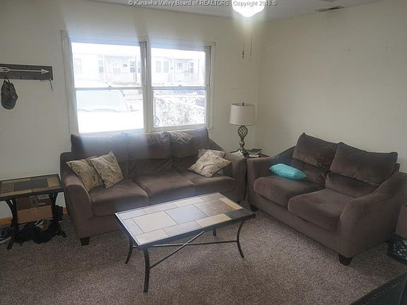 4th image of 505 East St