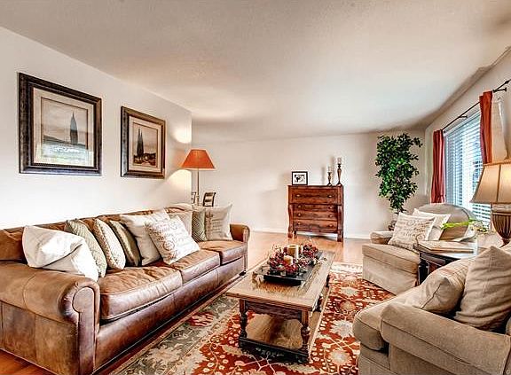 2nd image of 5566 E Davies Pl