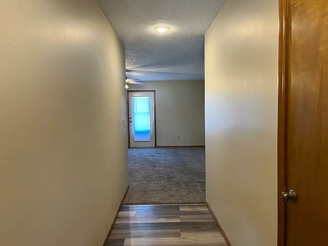 Greenbriar Apartments - 1205 B — Photo 2