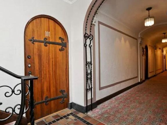 3rd image of 3252 Fremont Ave S APT 101