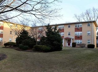 2 Radio Ave APT B20, Secaucus, NJ 07094