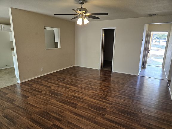 4th image of 15030 Breezy Bend Dr