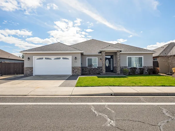 936 Arrowhead Trl, Eagle Pt, OR 97524