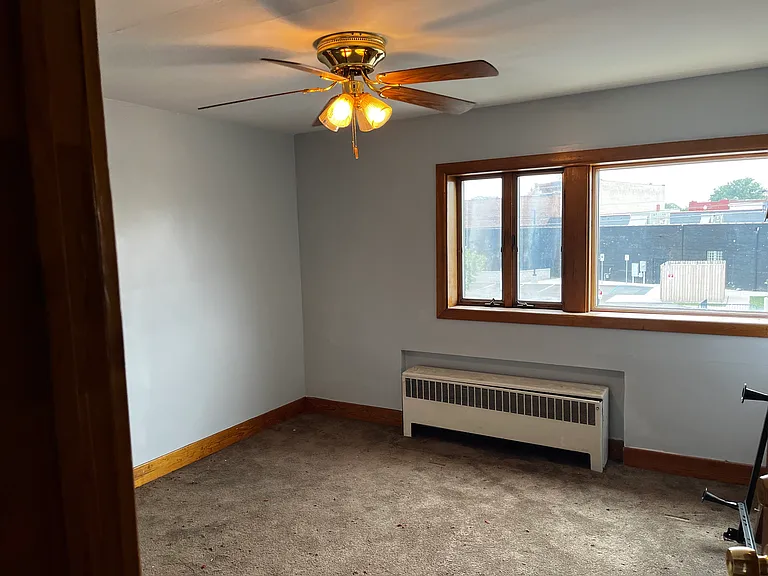 81 Main St #6 — Photo 3