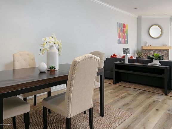 5th image of 2339 34th St Unit 45