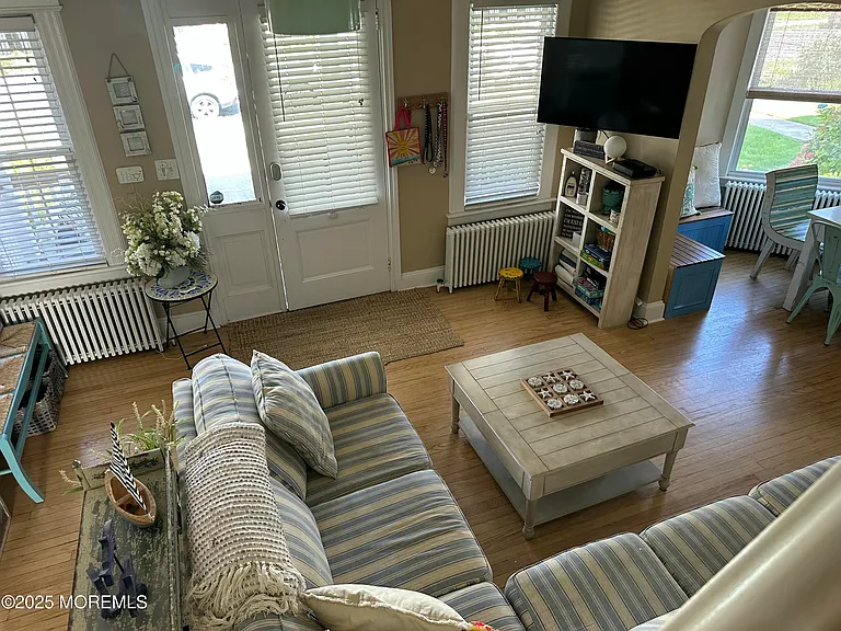 12 Surf Ave — Photo 5