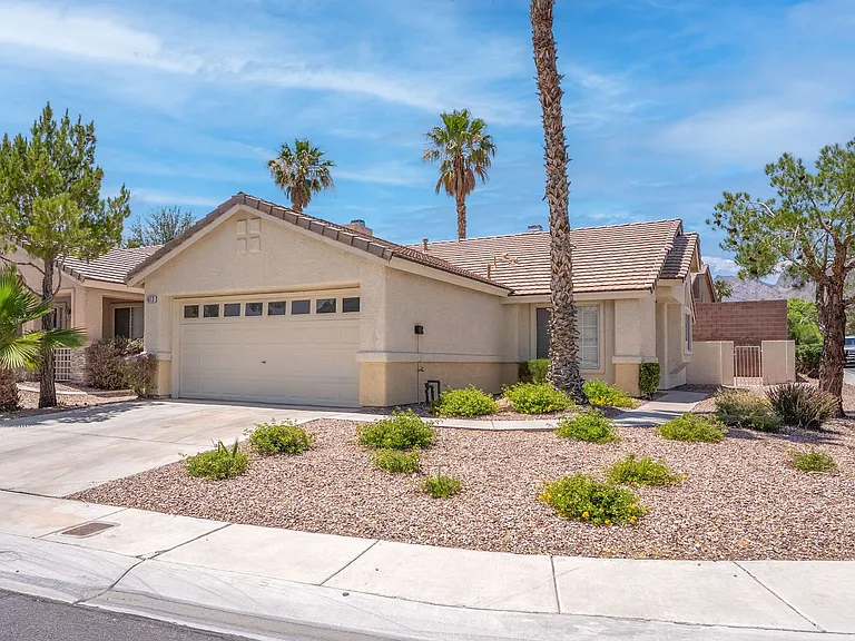 1613 Cathedral Peak Ct — Photo 36