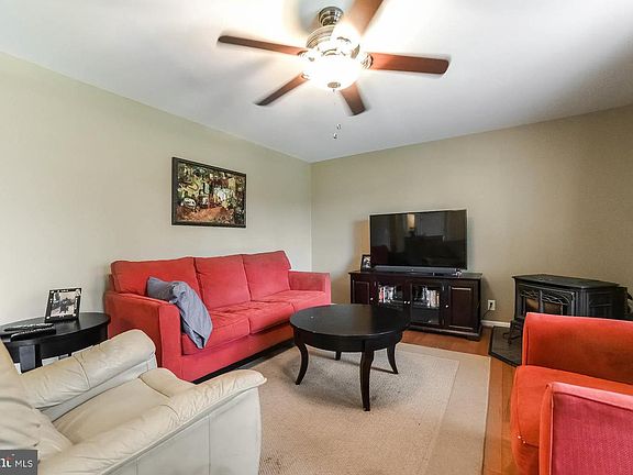 4th image of 39535 Jacobs Ln