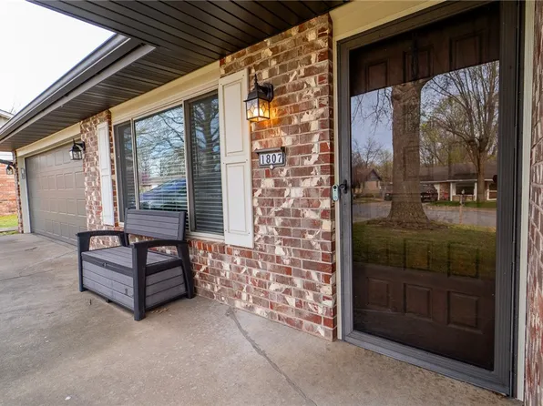1807 Joye St, Springdale, AR 72762