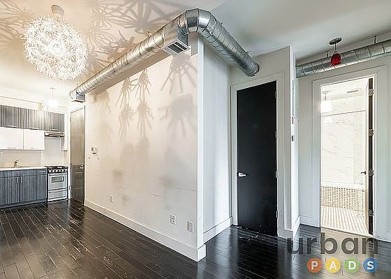 2nd image of 1064 Putnam Ave #2L