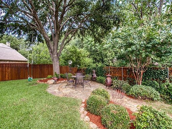 2nd image of 2909 Country Place Dr