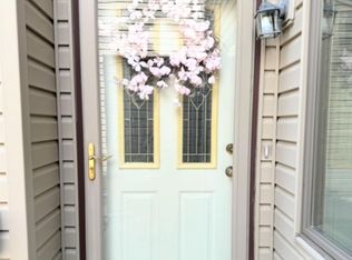 830 Prairie Meadow Ct, Waterloo, IA 50701