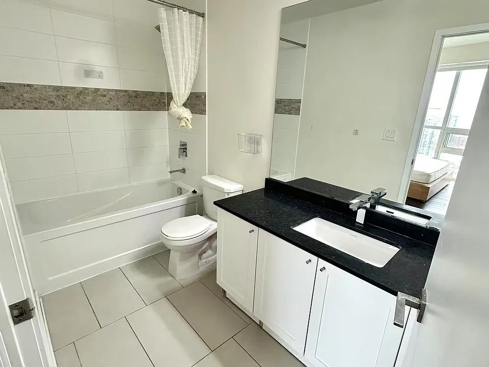 510 Curran Pl #3507