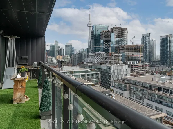 629 King St W #Penthouse 1421, Toronto, ON M5V 0G9