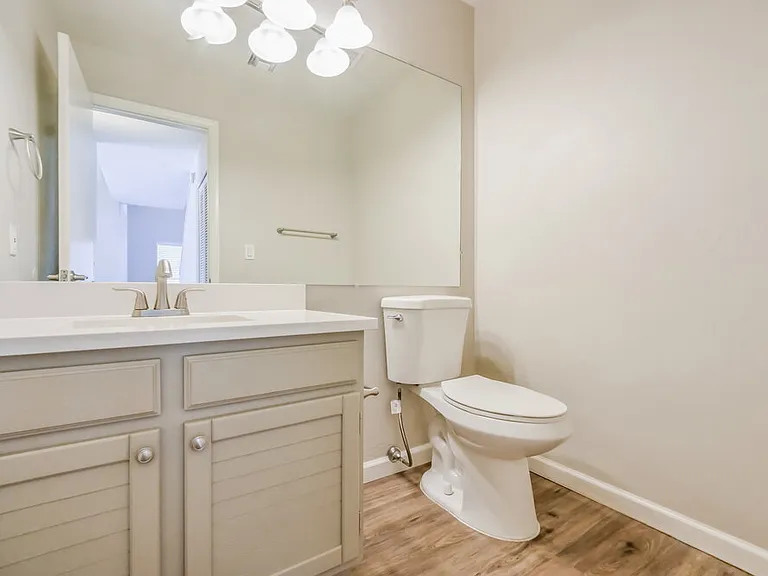 1338 N Brittany Ln — Photo 15