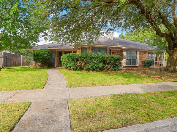 713 Penn Pl, Cedar Hill, TX 75104