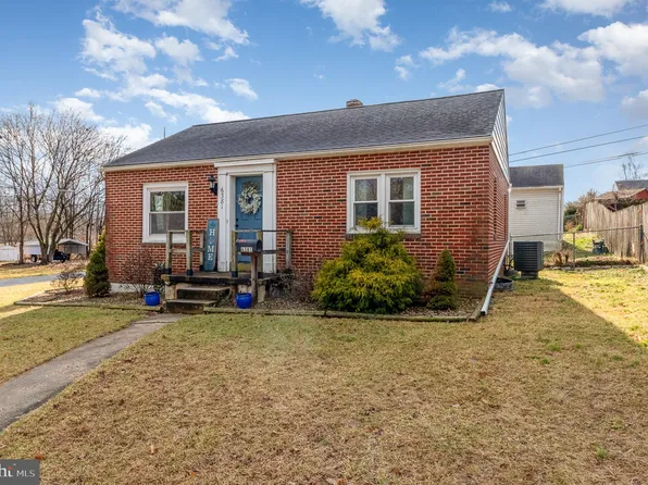 6381 Somerset St, Harrisburg, PA 17111