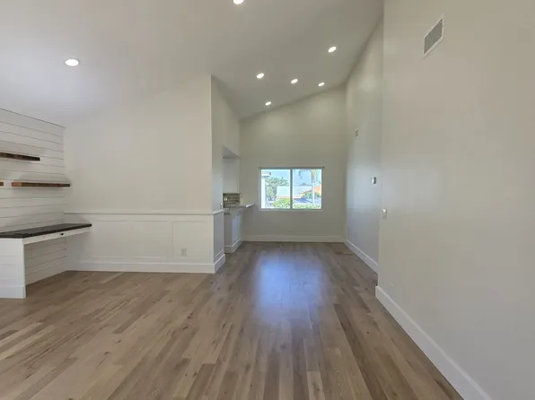 245 Mesa Dr APT C, Costa Mesa, CA 92627