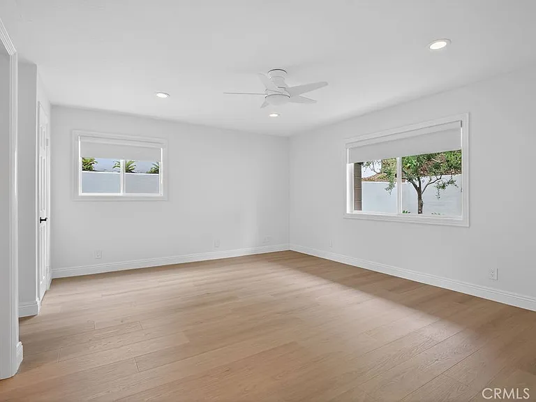 720 Emerald Bay — Photo 9