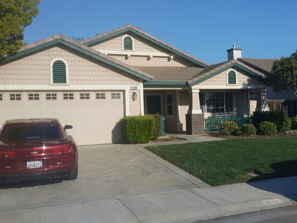 1st image of 4909 Moorcroft Cir