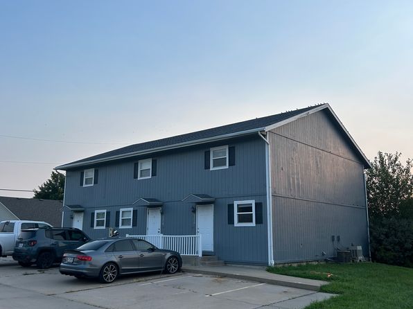 2326 Hillcrest Dr #2326