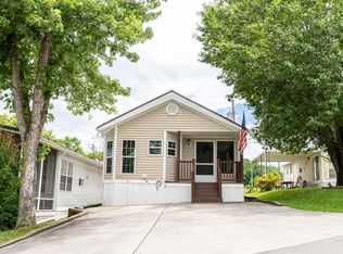 1011 Kildee St, Townsend, TN 37882